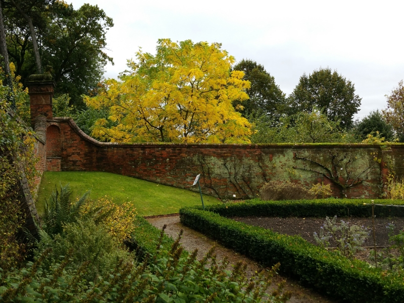 Castle Bromwich Hall Gardens